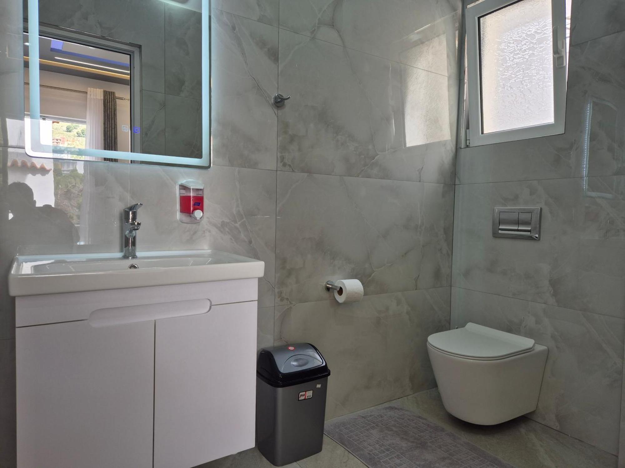 Vila Roxhest Sarandë Exterior foto