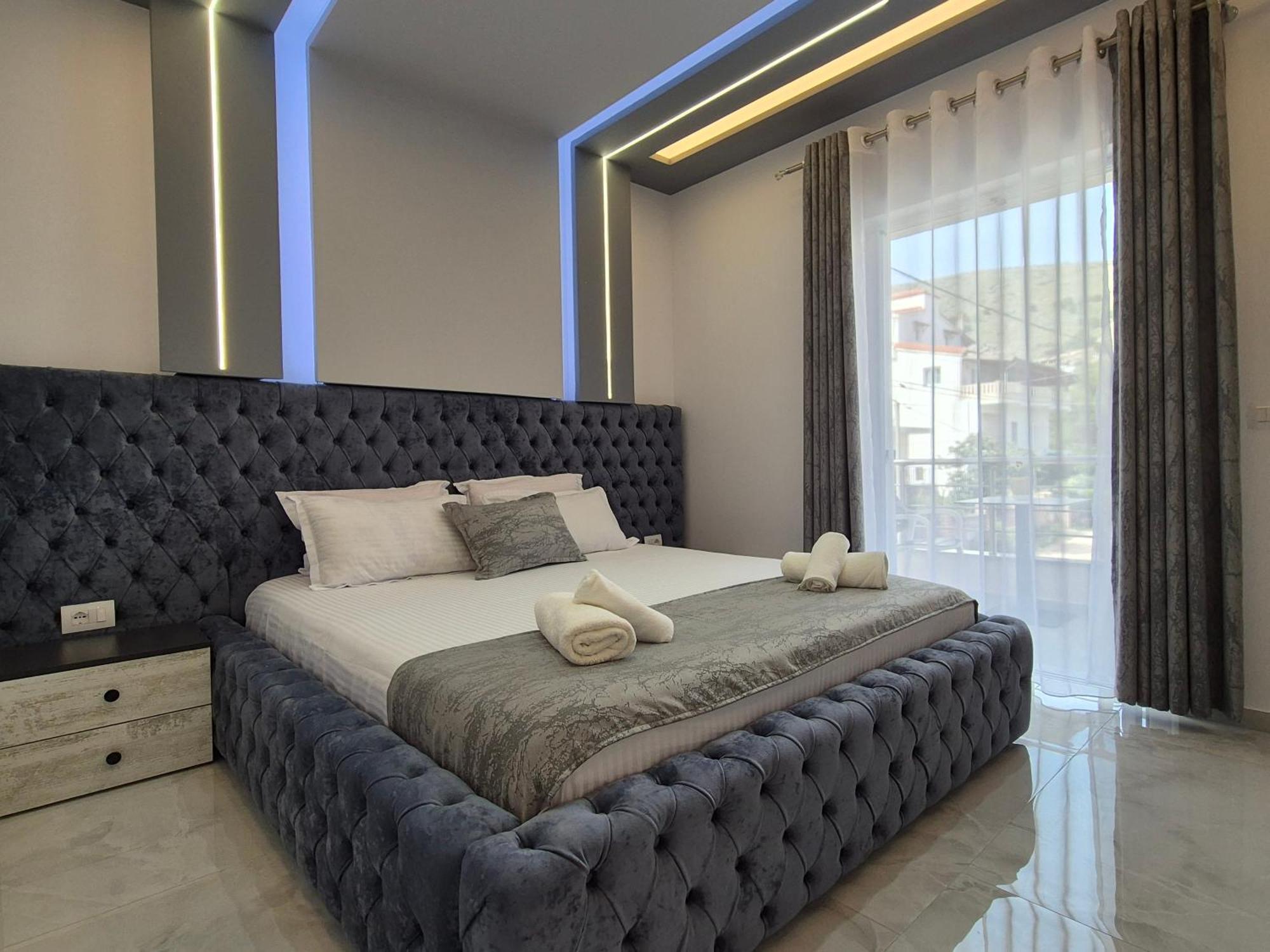 Vila Roxhest Sarandë Exterior foto