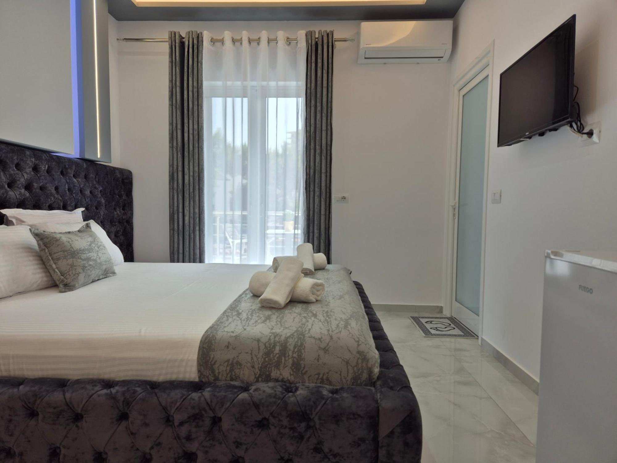 Vila Roxhest Sarandë Exterior foto
