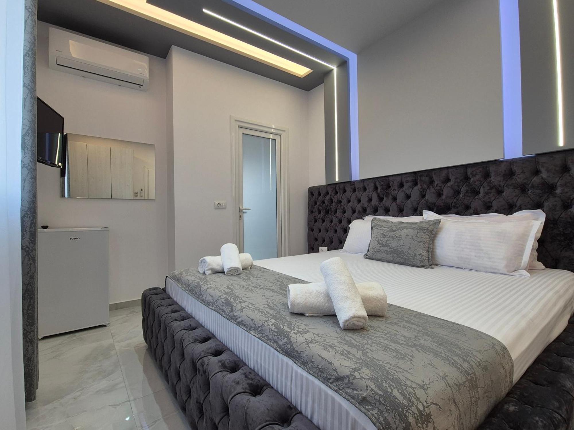 Vila Roxhest Sarandë Exterior foto