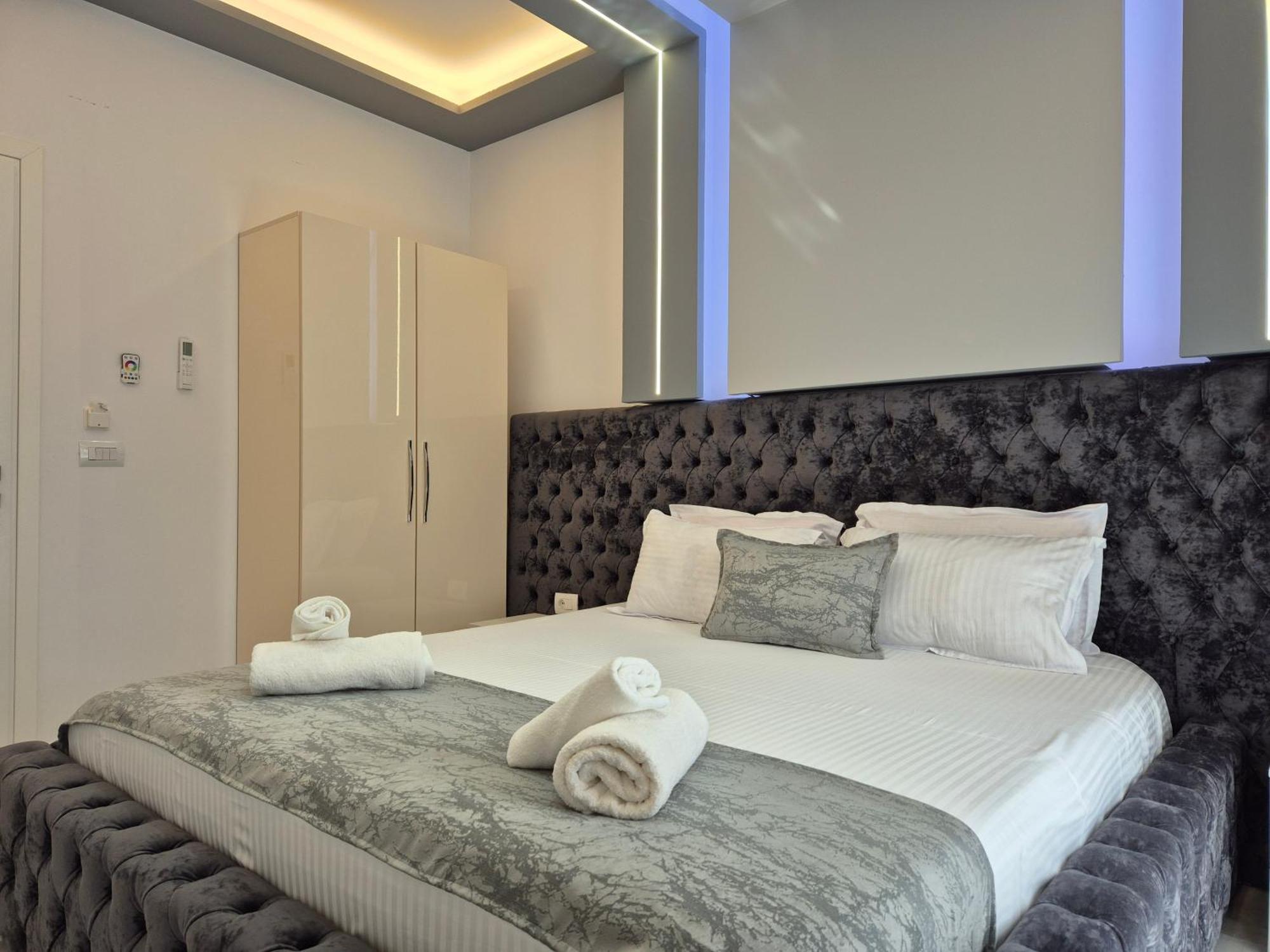 Vila Roxhest Sarandë Exterior foto
