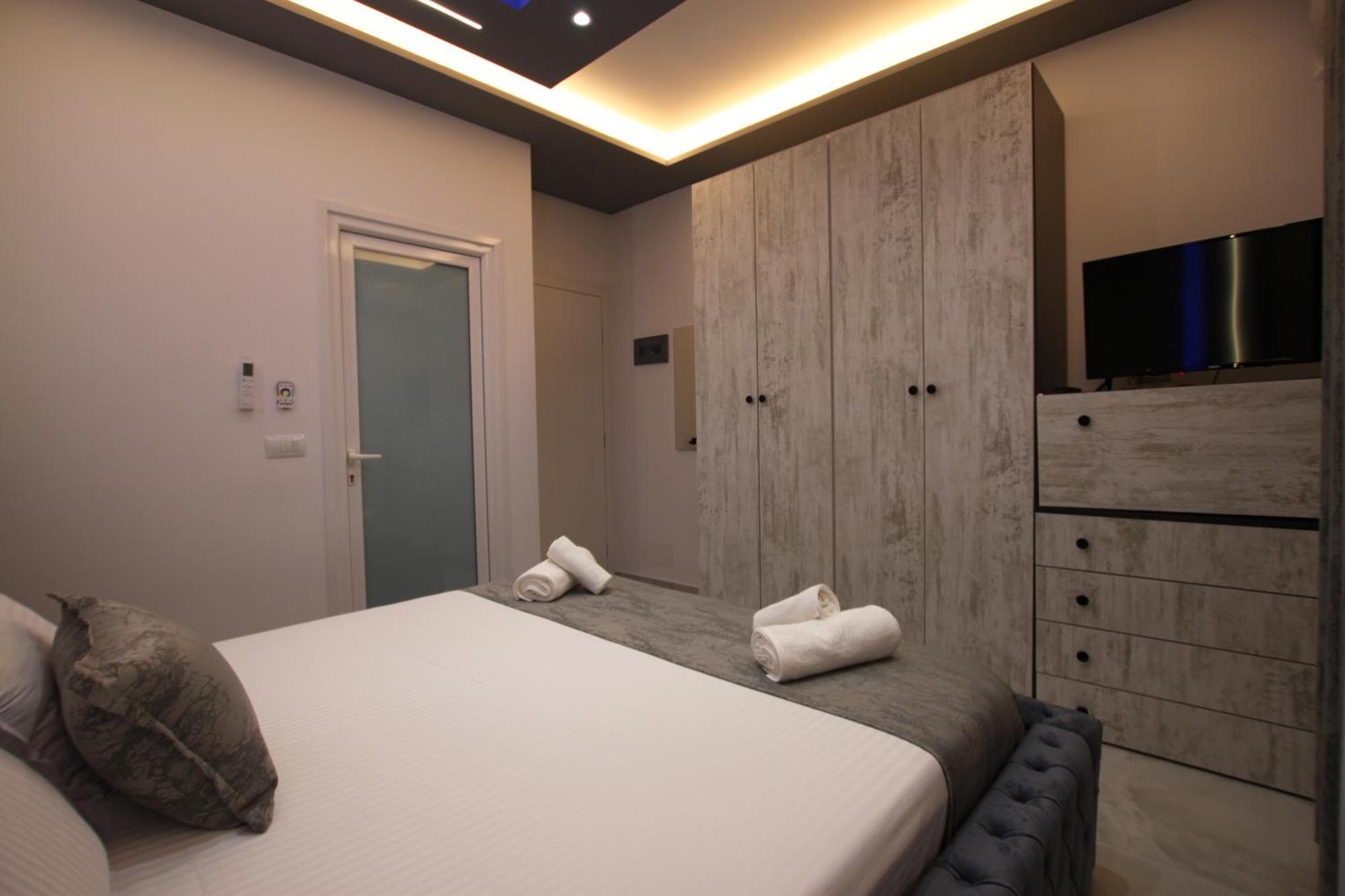 Vila Roxhest Sarandë Exterior foto