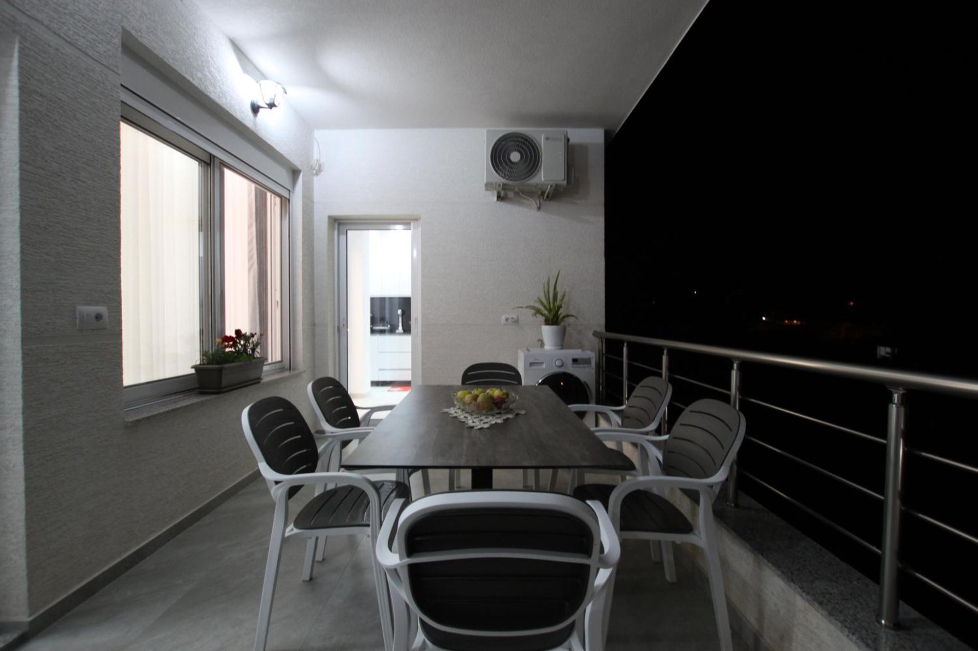 Vila Roxhest Sarandë Exterior foto